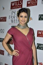 Gul Panag on Day 2 of Wills Lifestyle India Fashion Week 2013 in Mumbai on 14th March 2013 (27).JPG